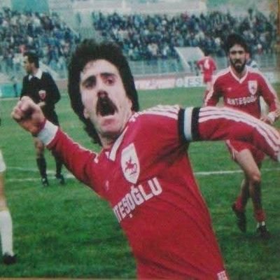 KoksalCeyhun's profile picture. Dün,Bugün,Yarın sadece
 Samsunspor.🔴⚪⚫

1965SSDER Üyesi