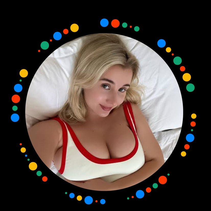 Elizabethgoue's profile picture. 