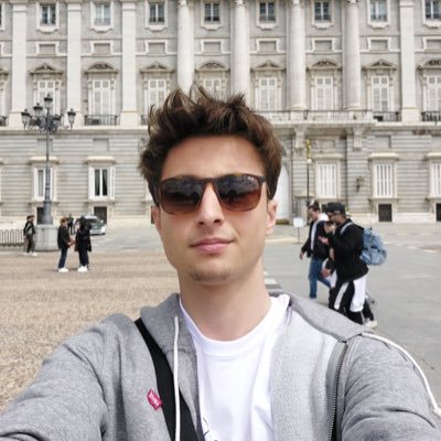 sureklidegisken's profile picture.