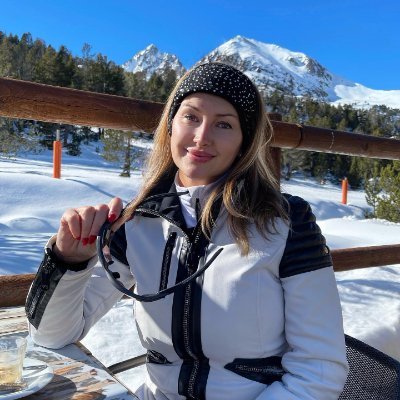 EmmaSiqi778's profile picture. Portuguese-American woman, loyal to the United States, America first, political enthusiast, welcome to discuss Trump, hope to meet like-minded friends 🇺🇸🗽