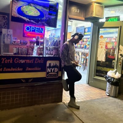 VikoValentine's profile picture. 