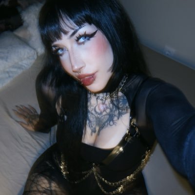 worshipnordlys's profile picture. evil woman & superior ‧₊⋆♱⋆ ₊‧ https://t.co/0yGEZf89gC