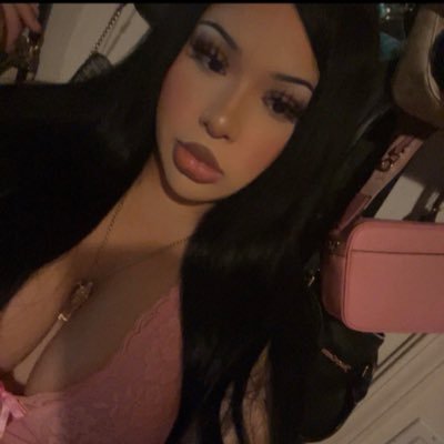 Lynaalizaae's profile picture. 19||ꨄ︎𝐩𝐫𝐞𝐞𝐭𝐲 𝐚𝐧𝐝 𝐟𝐫𝐞𝐚𝐤𝐲 #latina 🇲🇽|𝐨𝐧𝐥𝐲 𝐫𝐞𝐬𝐩𝐨𝐧𝐝 '𝐦𝐞𝐧𝐮