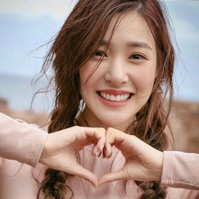 aomtf's profile picture. fan account | @tiffanyyoung’s youngone