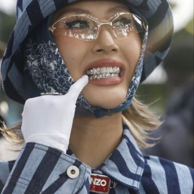 jenni6er12's profile picture. 