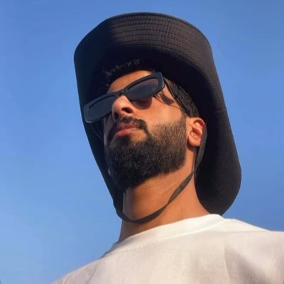 snkl93's profile picture. الحمدلله 💛🖤m.albloushi |