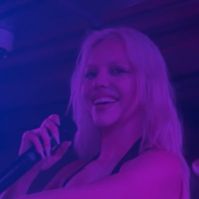 eodiyadada's profile picture. POP MUSIC FANATIC