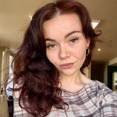 dissocrate's profile picture. Broadelouriezh ha katekiz | Kentoc’h mervel eget bezañ saotret | Bretonne réfractaire épouse d’un Gascon solide 💍 | Mon pv pour les breudeur : @dissocratepv