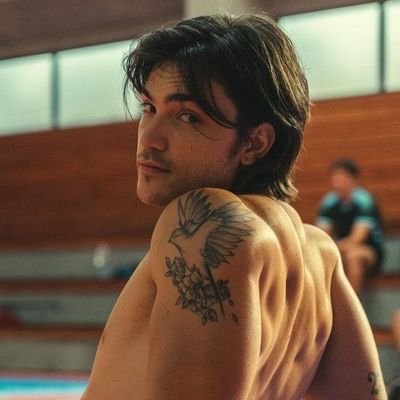 ComfortJuanP's profile picture. welcome to your daily dose of sun aka Juan Perales ! ☀️