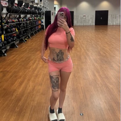 TheresaRobin8's profile picture.