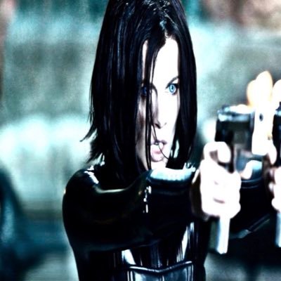 lostintherave's profile picture.