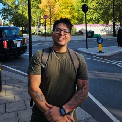 MauEVAz's profile picture. iOS Dev ⚡️  Participando en juntas que pudieron ser un correo desde 2020