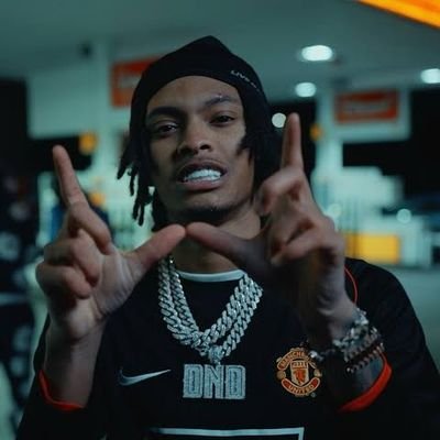 mancunian_cole's profile picture. MANCHESTER UNITED born and bred 💚💛🔰
No DNA just RSA🇿🇦