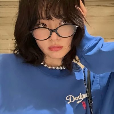 lulunatiquee's profile picture. won’t you let an innocent woman be? // мой тгк про книжки и косметику https://t.co/tspluDyy9d