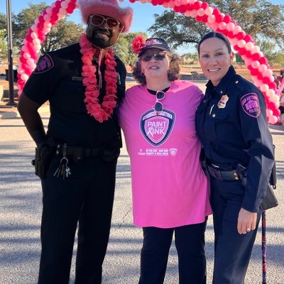 glitzyglass's profile picture. Professional Glass Artist - Designer/glassblower, ceramics - fighting lung cancer / plan to win! family, animals, people. I believe in a God that loves us all.