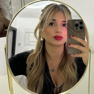ArtfulSireny's profile picture. 🎀 A girl who loves to smile | Fashion & coffee enthusiast ☕️ 
Passionate about travel & new experiences 🌍 | Cherishing every moment with heart 💫