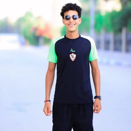 AboAlha19398746's profile picture. مالي أراك حزيناً.
أحُرمتَ من الجنّة أم بُشّرت بالنار.
هوِّن عليك
فما هي إلا دُنيا.