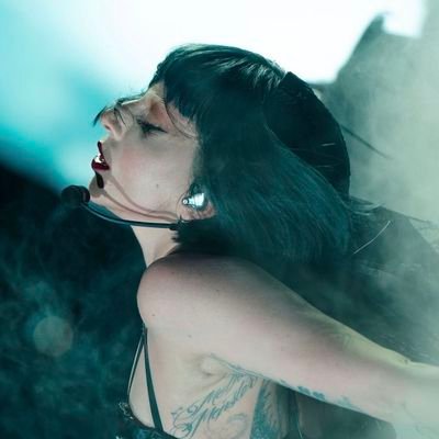 RyanVie93425628's profile picture. 💀💣📉🫷Menos guerra, mais união🤝📈🕊🏳🌎

                          Little monster🖤