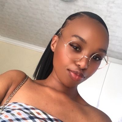 LeeKgoloko's profile picture. Miss Empress South Africa Contest finalist 2019👑,retired as Bapedi Space Host ..MAN UNITED ⚽️and Married to KAIZER CHIEFS ❤️✌🏿⚽️Take a Moment and Pray 🙏