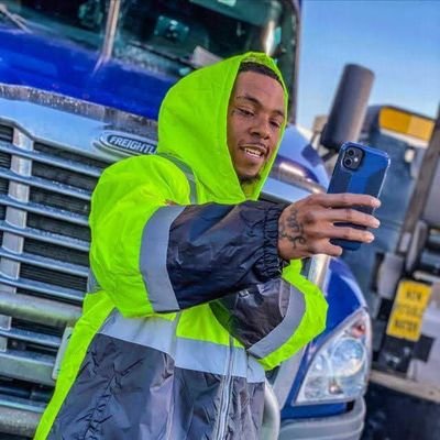 leonsage1307's profile picture. 