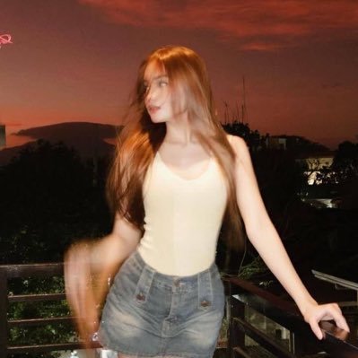 aryadeyinizs's profile picture. Yok