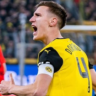 L89_BVB's profile picture. Ballspielverein.
                                                   
               Prvt: @DrippyOtter
