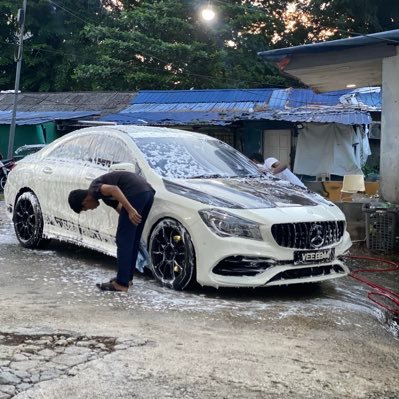 hrziskndr's profile picture. 🇲🇾