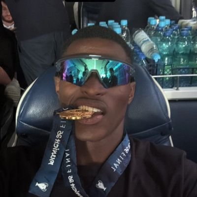 JLPSG25's profile picture. PSG ❤️💙 //  𝙉𝙐𝙉𝙊 𝙈𝙀𝙉𝘿𝙀𝙎 #𝟮𝟱 //
CHAMPION D'EUROPE ⭐ // CM @RapVerse_off // CM @RafsouTV