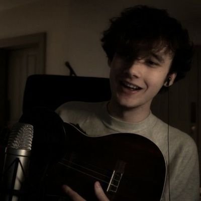 sootz_sprite's profile picture. uhhh I'm very cool and....idk?