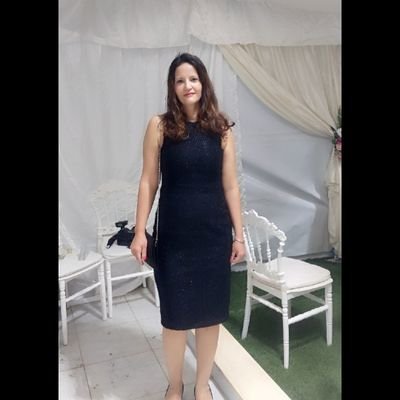 Hela_JA's profile picture. رحم الله والديا وأنر قبرهما
رحم الله وجوها اشتقت إليها ولم أعد أراها
رحم الله أصواتا متت لسماعها ولم اعد أسمعها ربي ارحمهما كما ربياني صغيرا