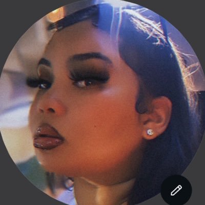 slsn_fnst's profile picture. a walking vibe on cruise control~dabbin in a lil hoochie soul.