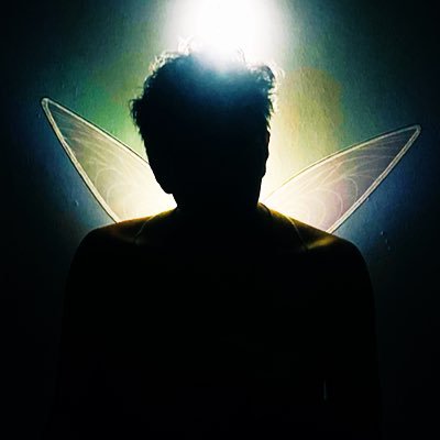 b_lianz22853's profile picture. 