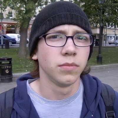 oizackie's profile picture. you're so goddamn pathetic.