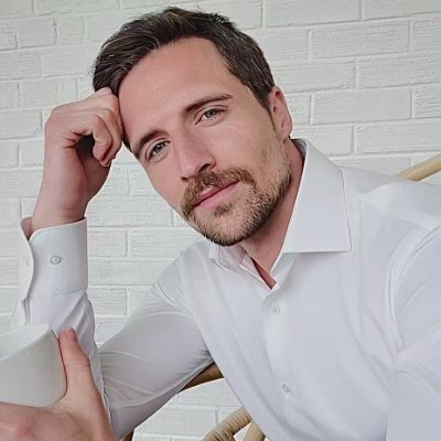 _MoonAndFlame's profile picture. 🌈Mature with a mischievous side that keeps everyone on their toes.

Sharing this information is not my personal opinion, I just hope everyone is safe.