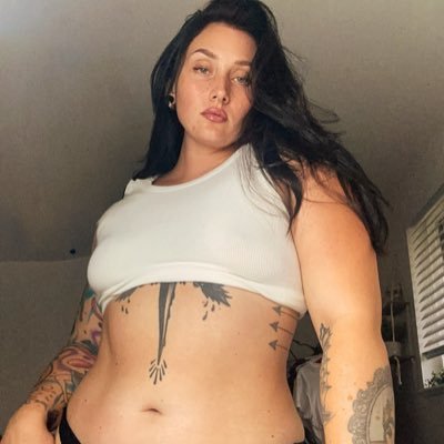 alywalton's profile picture. will deadlift your dead body