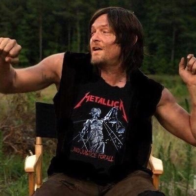 Janinemetallvr's profile picture. 𓆗𝔅𝔦𝔤𝔤𝔢𝔰𝔱 𝔣𝔞𝔫 𝔬𝔣 𝔊𝔲𝔫𝔰 𝔑 ℜ𝔬𝔰𝔢𝔰 ℑ𝔫𝔱𝔬 ℜ𝔬𝔠𝔨 𝔞𝔫𝔡 𝔐𝔢𝔱𝔞𝔩 𝔪𝔲𝔰𝔦𝔠 ℑ𝔫𝔩𝔬𝔳𝔢 𝔴𝔦𝔱𝔥 𝔖𝔩𝔞𝔰𝔥 ♱ ᝰ🚬