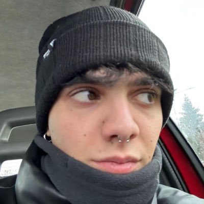 sqturnalia's profile picture. ragazza ansia e sapone ✧