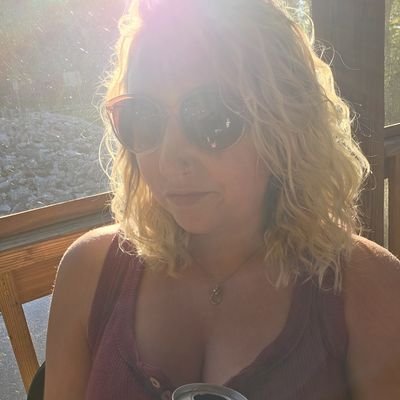 StephaSophie's profile picture. Growing up just means learning to behave in public and I'm not about that life.