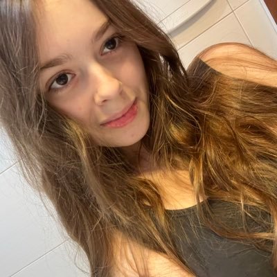 norastudyy's profile picture. futura engenheira de algum lugar ai | studytwt e abobrinhas que eu falo