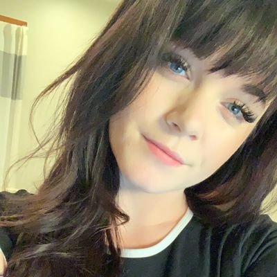 WarrenLoui899's profile picture. Dangerously charming with a smile that comes with side effects.Swipe if you are brave 😘🔥
