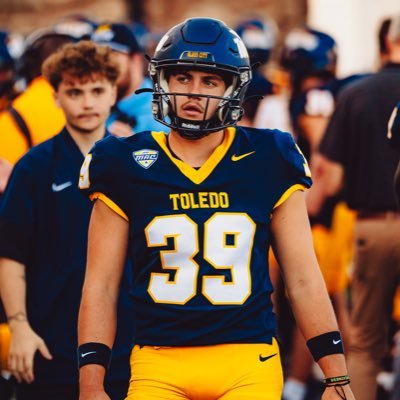 A_Ruggles15's profile picture. Kicker | @ToledoFB