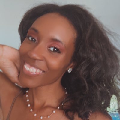 howlovelyamanda's profile picture. KSU Alumna 💛 | Educator 🍎 | Libra ♎️