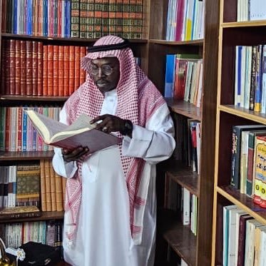 FAbdulmaqsud's profile picture. ثباتٌ في القيم الإنسانية الفاضلة، وتغيرٌ مستمرّ فيما دون ذلك سعيًا للثبات فيه.  (ما بين الفلسفة والتربية).