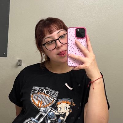 flowerflowerxs's profile picture. ♡ 26’ of randomness