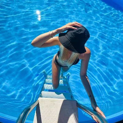vovvov0531's profile picture. Not all who wander are lost, some are just fabulous.