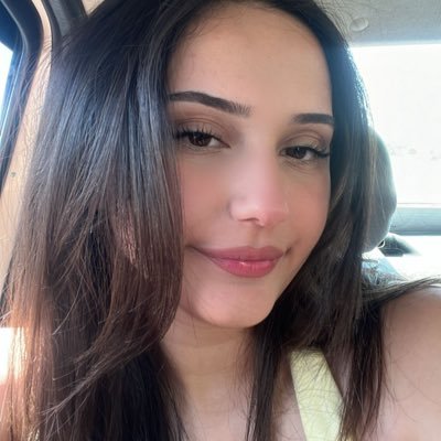 nurseoftheyearr's profile picture. 