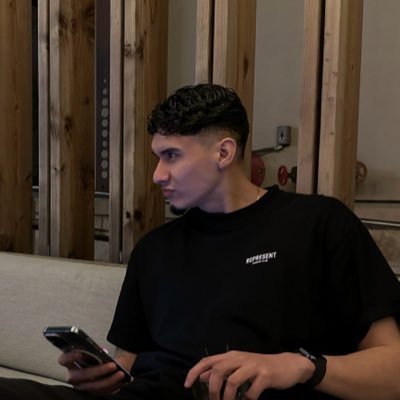 Iuiizz's profile picture. 
