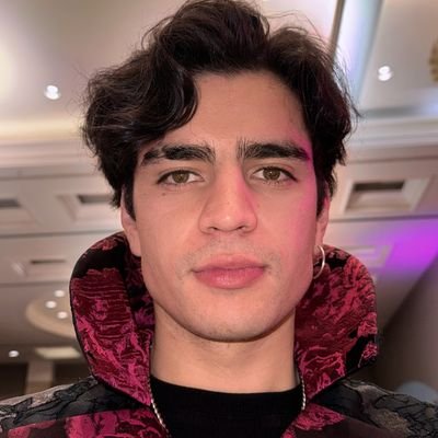 ferjacobsen's profile picture. En un mundo de odio, el amor y la amistad son los verdaderos actos de rebeldía. 💫