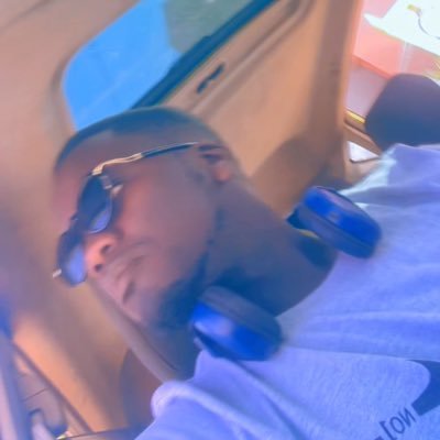 vssaneu2's profile picture. 🇸🇳🇨🇦 Me garde pas pour plus tard je serais pas la🙃🦋🥷🏾✌🏽