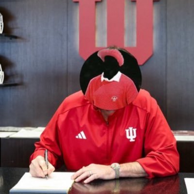 ajp050297's profile picture. Florida-born, Hoosier-raised 🇺🇸🇩🇴🏳️‍🌈 IU Grad ⚪️🔴 Hoosiers 🔱 Colts 🐎 Pacers 🏎 Cubs 🐻